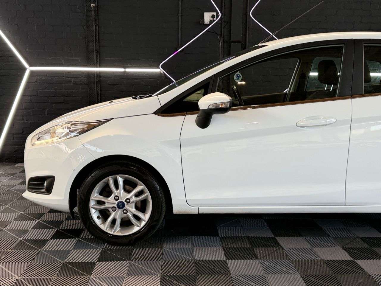 A 2015 FORD FIESTA 1.0T EcoBoost Zetec Hatchback 5dr Petrol Manual Euro 6 (s/s) (100 ps) A 2015 FORD FIESTA 1.0T EcoBoost Zetec Hatchback 5dr Petrol Manual Euro 6 (s/s) (100 ps)