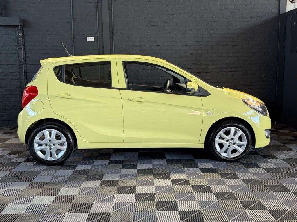 A 2016 VAUXHALL VIVA 1.0i SE Hatchback 5dr Petrol Manual Euro 6 (75 ps) 2 KEYS - LOW INS GROUP 3 A 2016 VAUXHALL VIVA 1.0i SE Hatchback 5dr Petrol Manual Euro 6 (75 ps) 2 KEYS - LOW INS GROUP 3