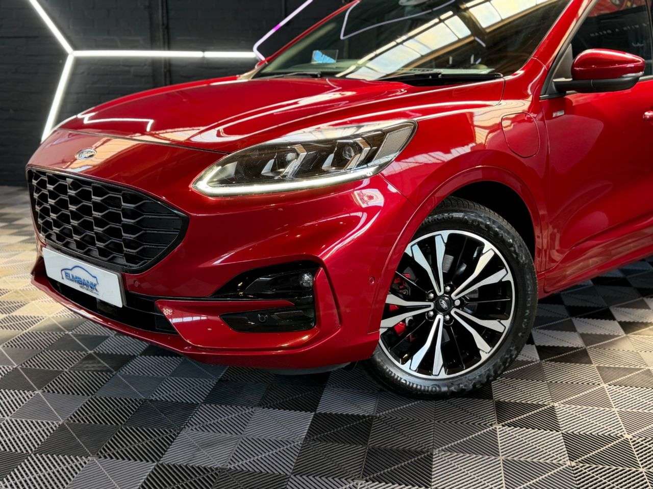 A 2020 FORD KUGA 2.5 EcoBoost Duratec 14.4kWh ST-Line X SUV 5dr Petrol Plug-in Hybrid CVT Eu A 2020 FORD KUGA 2.5 EcoBoost Duratec 14.4kWh ST-Line X SUV 5dr Petrol Plug-in Hybrid CVT Eu