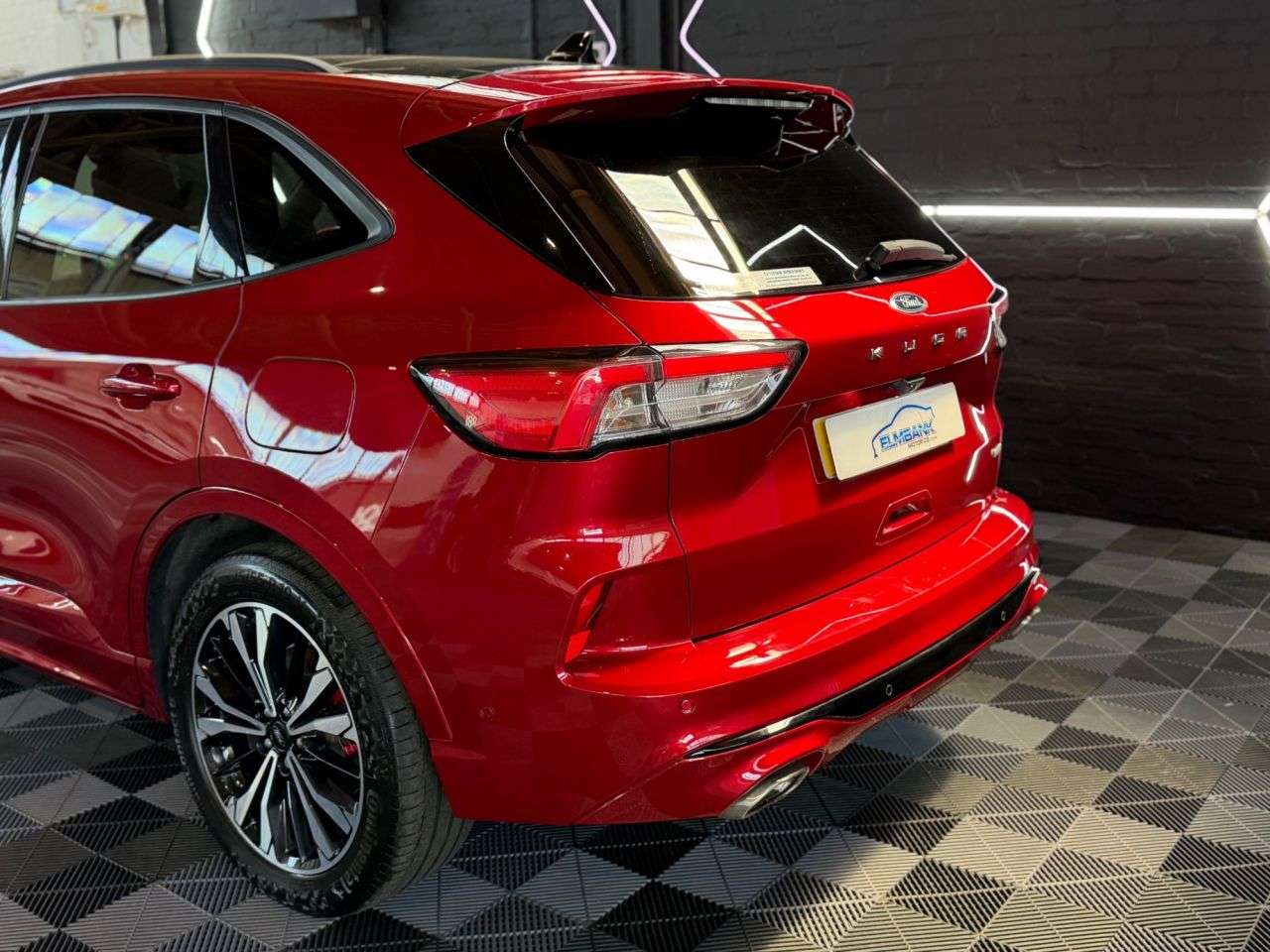 A 2020 FORD KUGA 2.5 EcoBoost Duratec 14.4kWh ST-Line X SUV 5dr Petrol Plug-in Hybrid CVT Eu A 2020 FORD KUGA 2.5 EcoBoost Duratec 14.4kWh ST-Line X SUV 5dr Petrol Plug-in Hybrid CVT Eu
