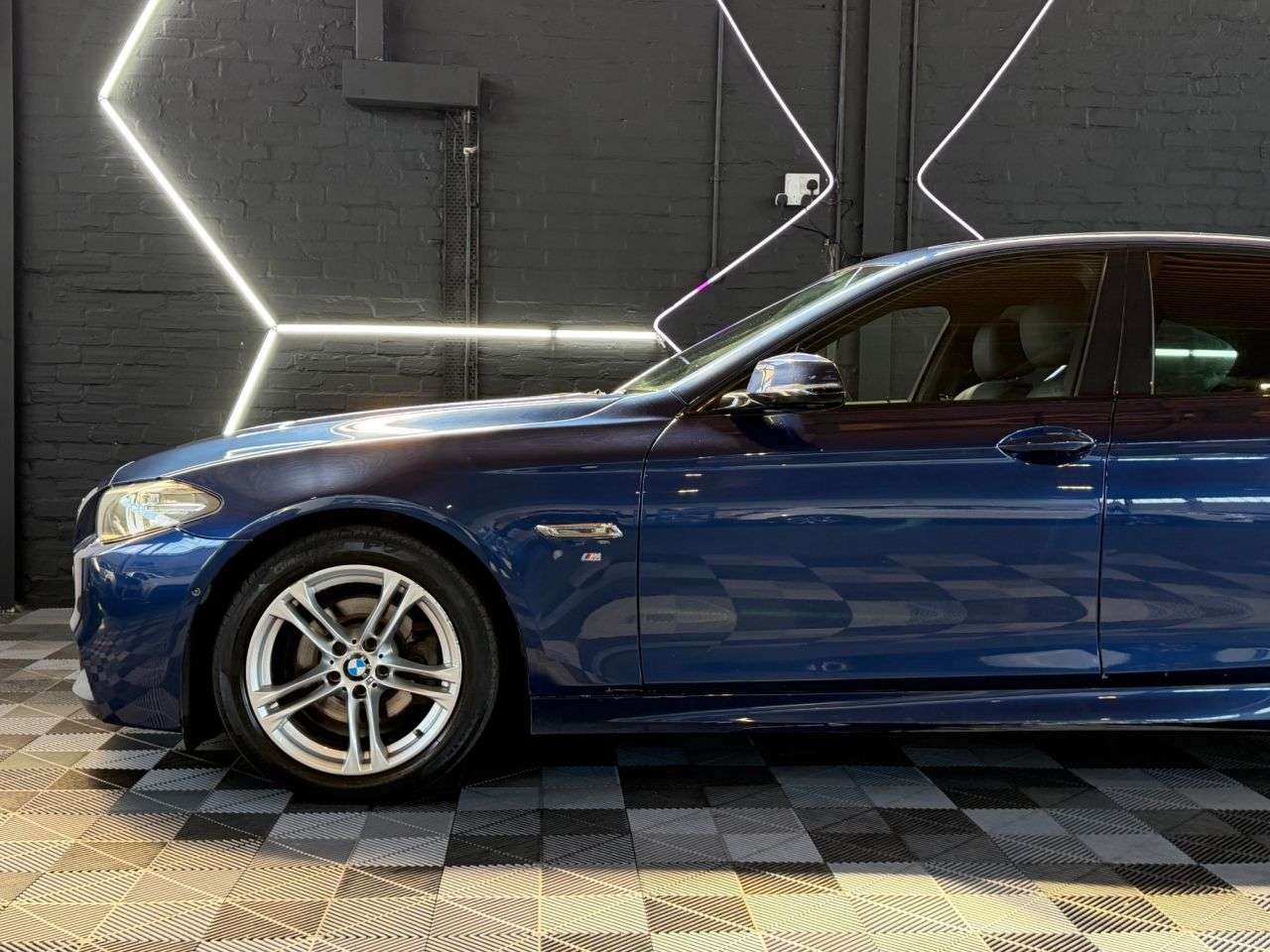 2016 BMW 5 SERIES 2016 BMW 5 SERIES