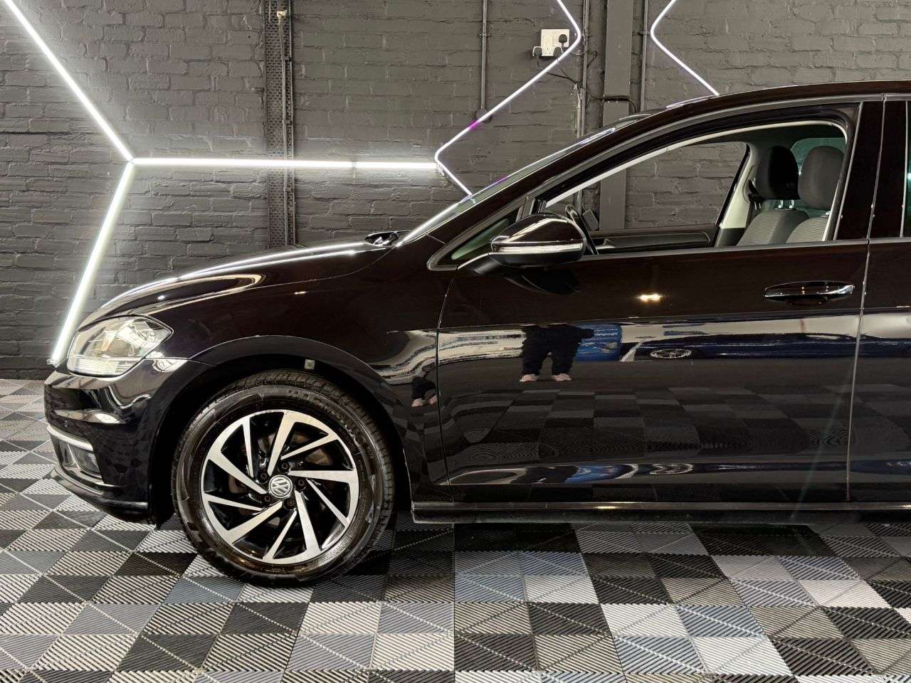 A 2019 VOLKSWAGEN GOLF 1.6 TDI Match Hatchback 5dr Diesel Manual Euro 6 (s/s) (115 ps) MANUAL - DI A 2019 VOLKSWAGEN GOLF 1.6 TDI Match Hatchback 5dr Diesel Manual Euro 6 (s/s) (115 ps) MANUAL - DI