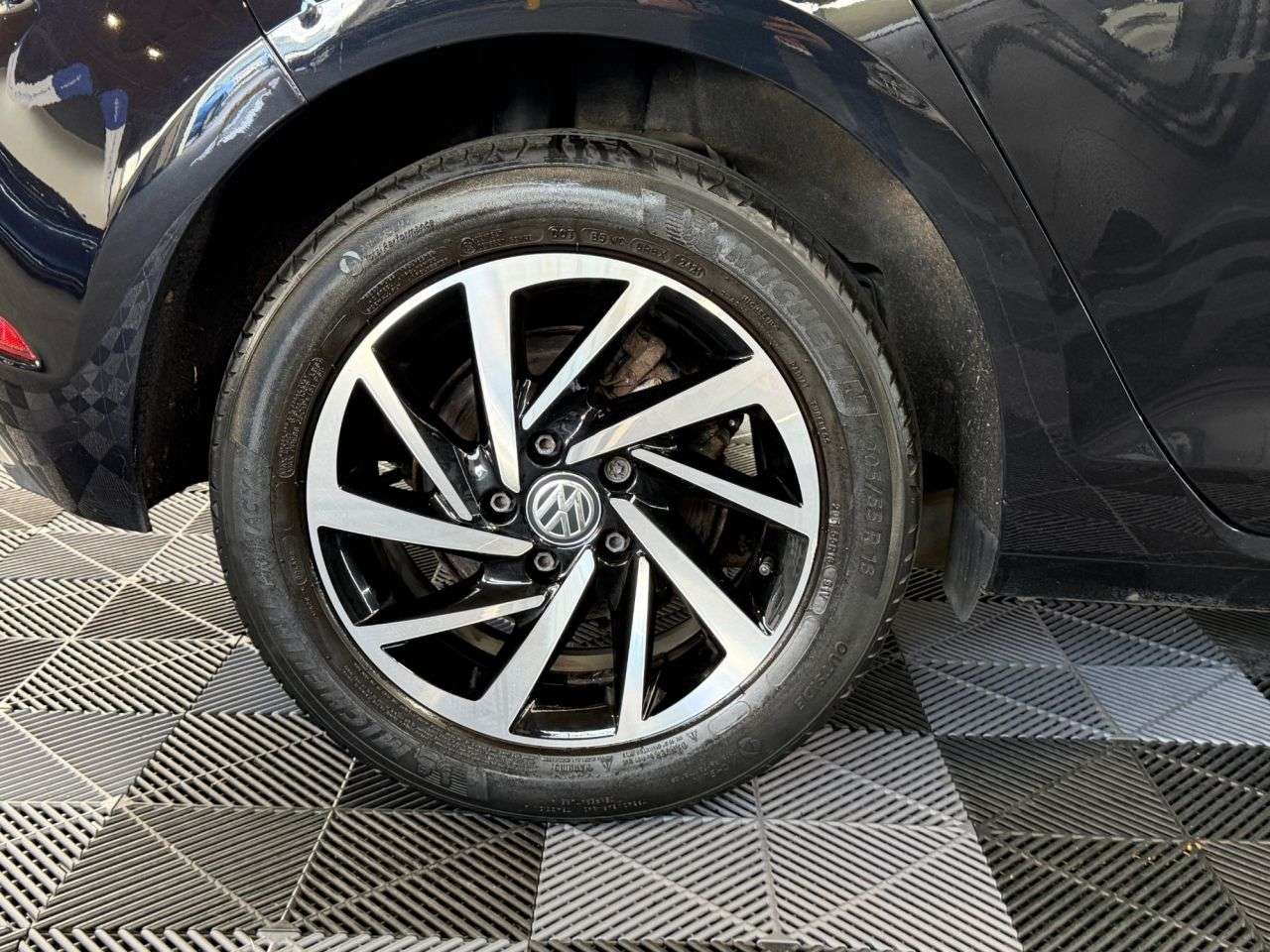 2019 VOLKSWAGEN GOLF 2019 VOLKSWAGEN GOLF