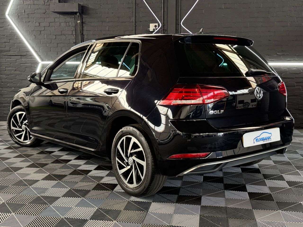 2019 VOLKSWAGEN GOLF 2019 VOLKSWAGEN GOLF