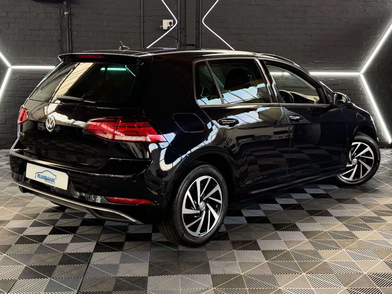 2019 VOLKSWAGEN GOLF 2019 VOLKSWAGEN GOLF