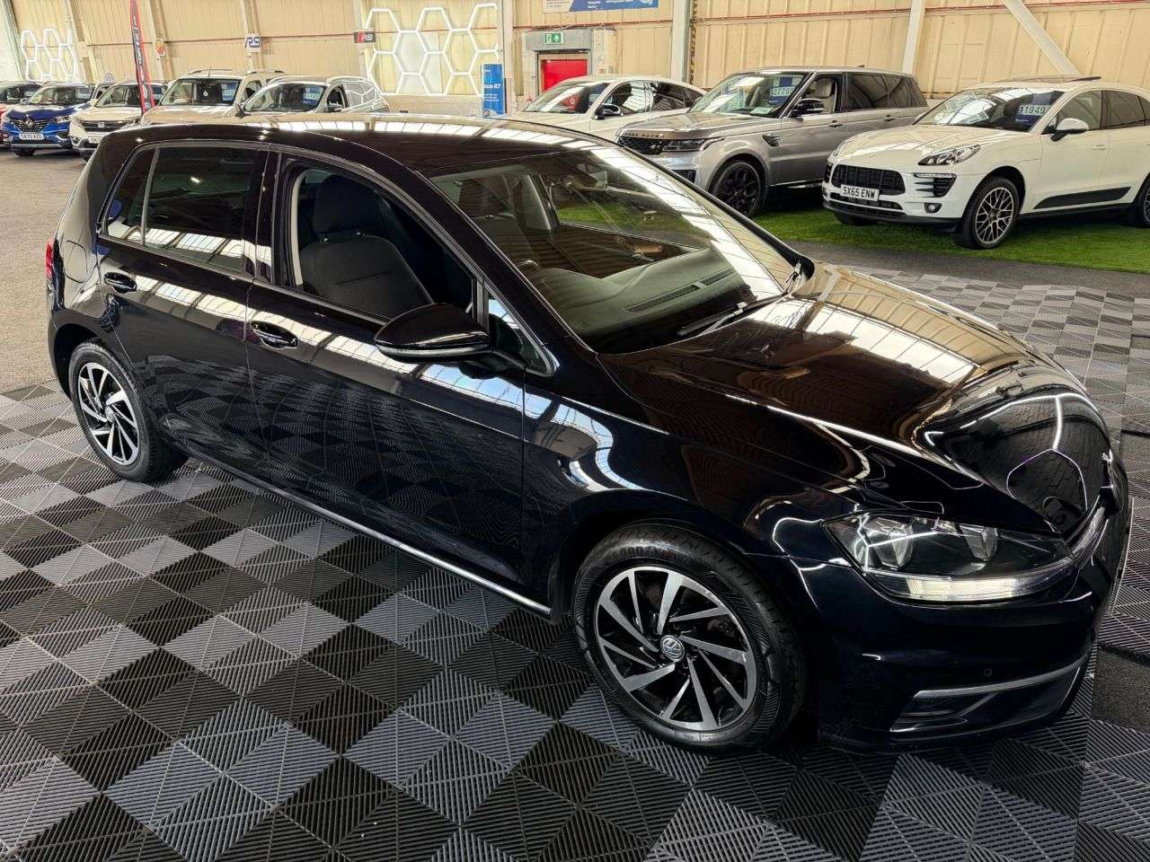 2019 VOLKSWAGEN GOLF 2019 VOLKSWAGEN GOLF