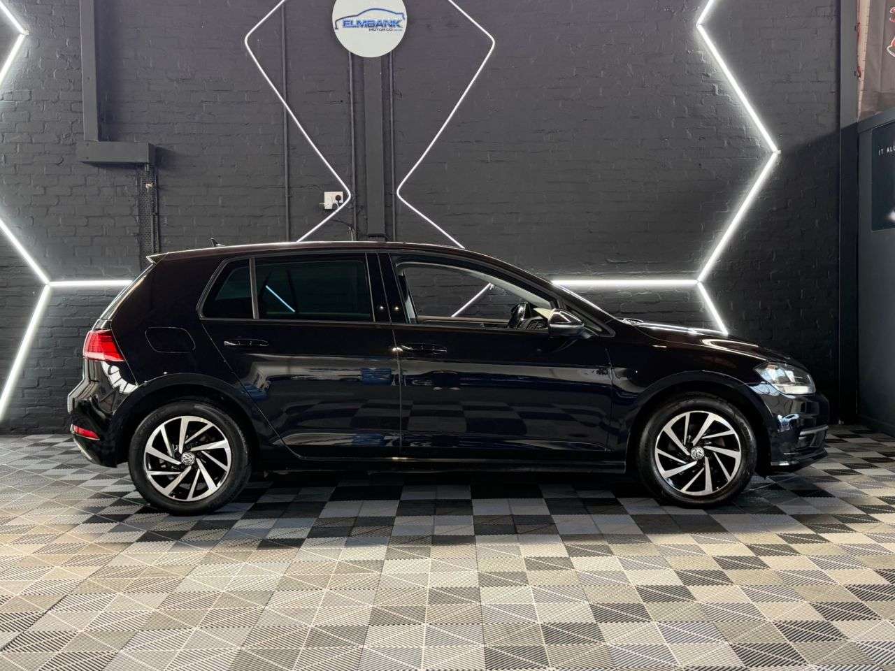 2019 VOLKSWAGEN GOLF 2019 VOLKSWAGEN GOLF