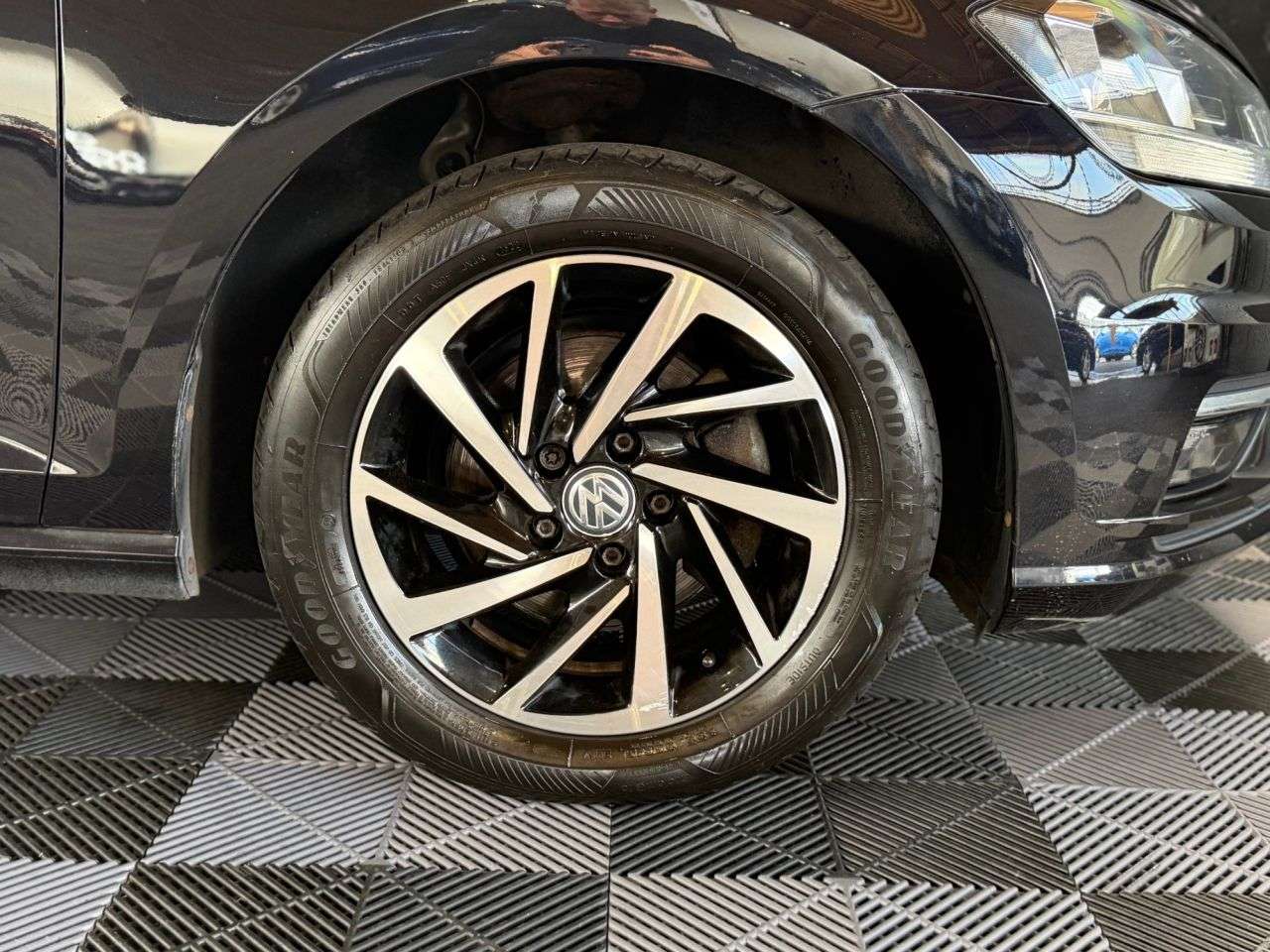 2019 VOLKSWAGEN GOLF 2019 VOLKSWAGEN GOLF