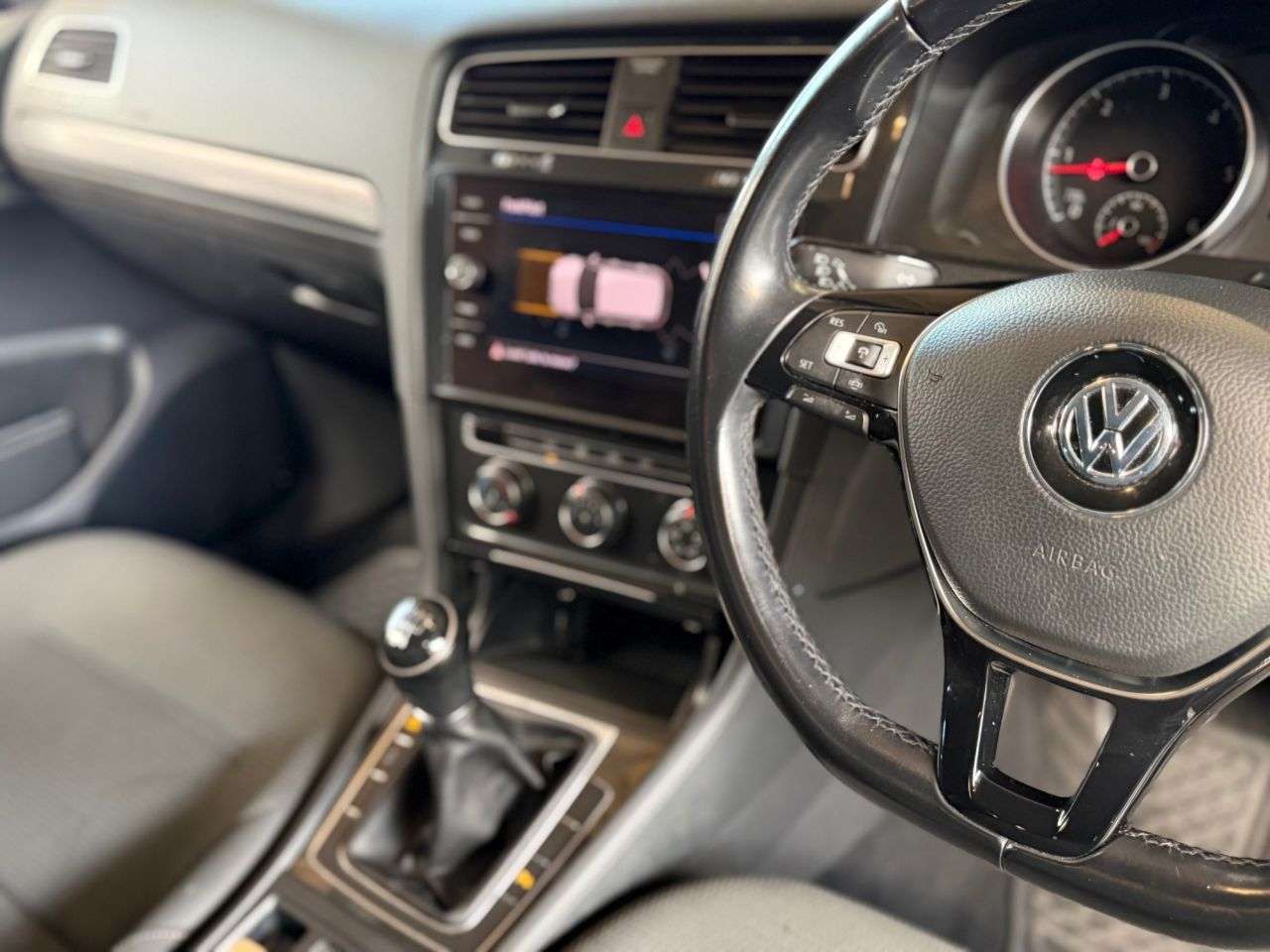 2019 VOLKSWAGEN GOLF 2019 VOLKSWAGEN GOLF