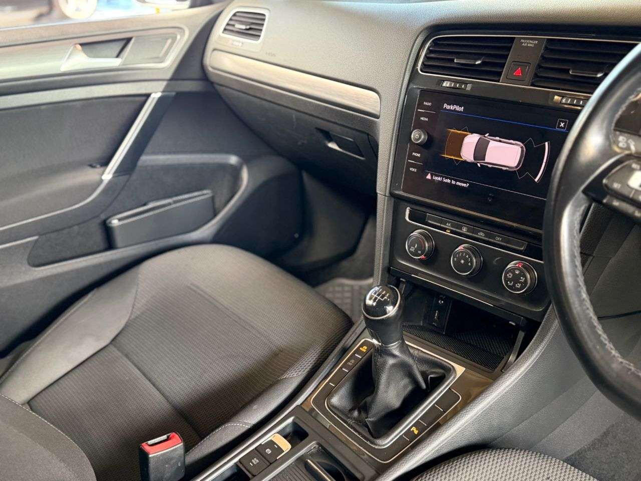 2019 VOLKSWAGEN GOLF 2019 VOLKSWAGEN GOLF