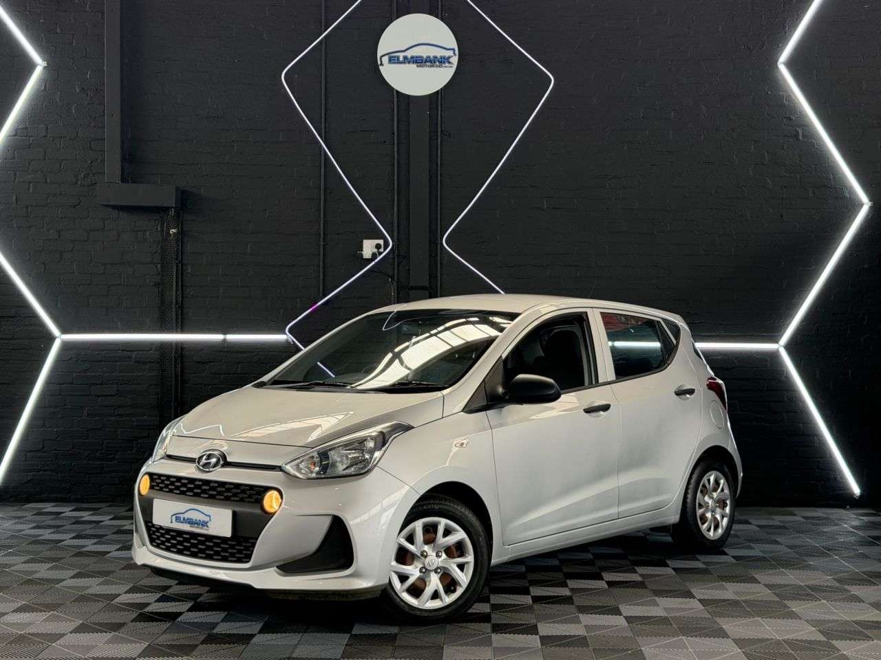 A 2017 HYUNDAI I10 1.0 S Hatchback 5dr Petrol Manual Euro 6 (66 ps) ULEZ OK - COLOUR CODED - £ A 2017 HYUNDAI I10 1.0 S Hatchback 5dr Petrol Manual Euro 6 (66 ps) ULEZ OK - COLOUR CODED - £