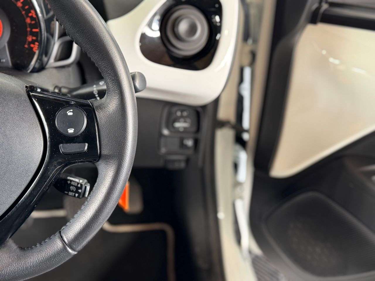 2016 TOYOTA AYGO 2016 TOYOTA AYGO