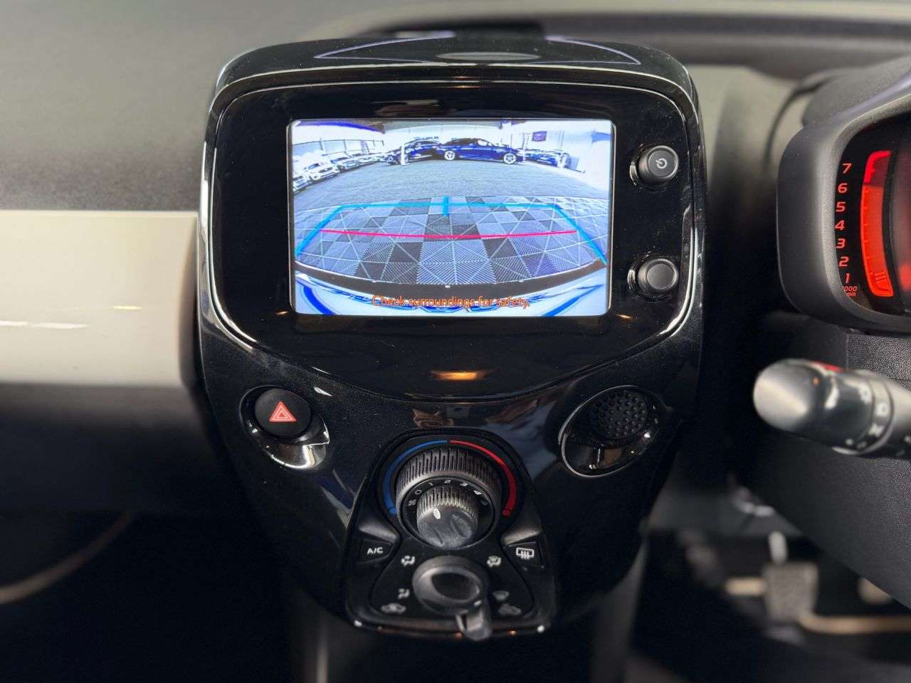 2016 TOYOTA AYGO 2016 TOYOTA AYGO