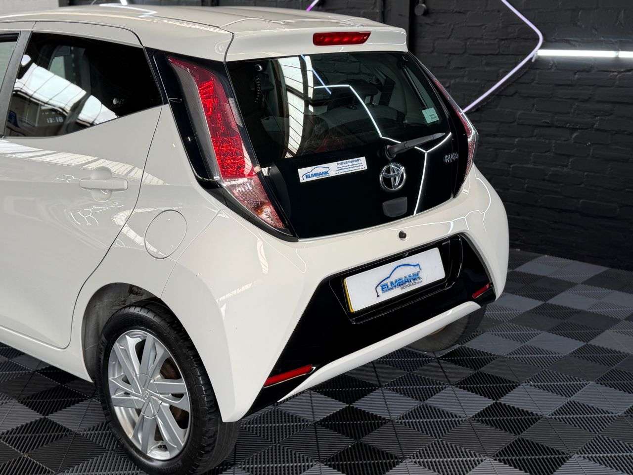 2016 TOYOTA AYGO 2016 TOYOTA AYGO