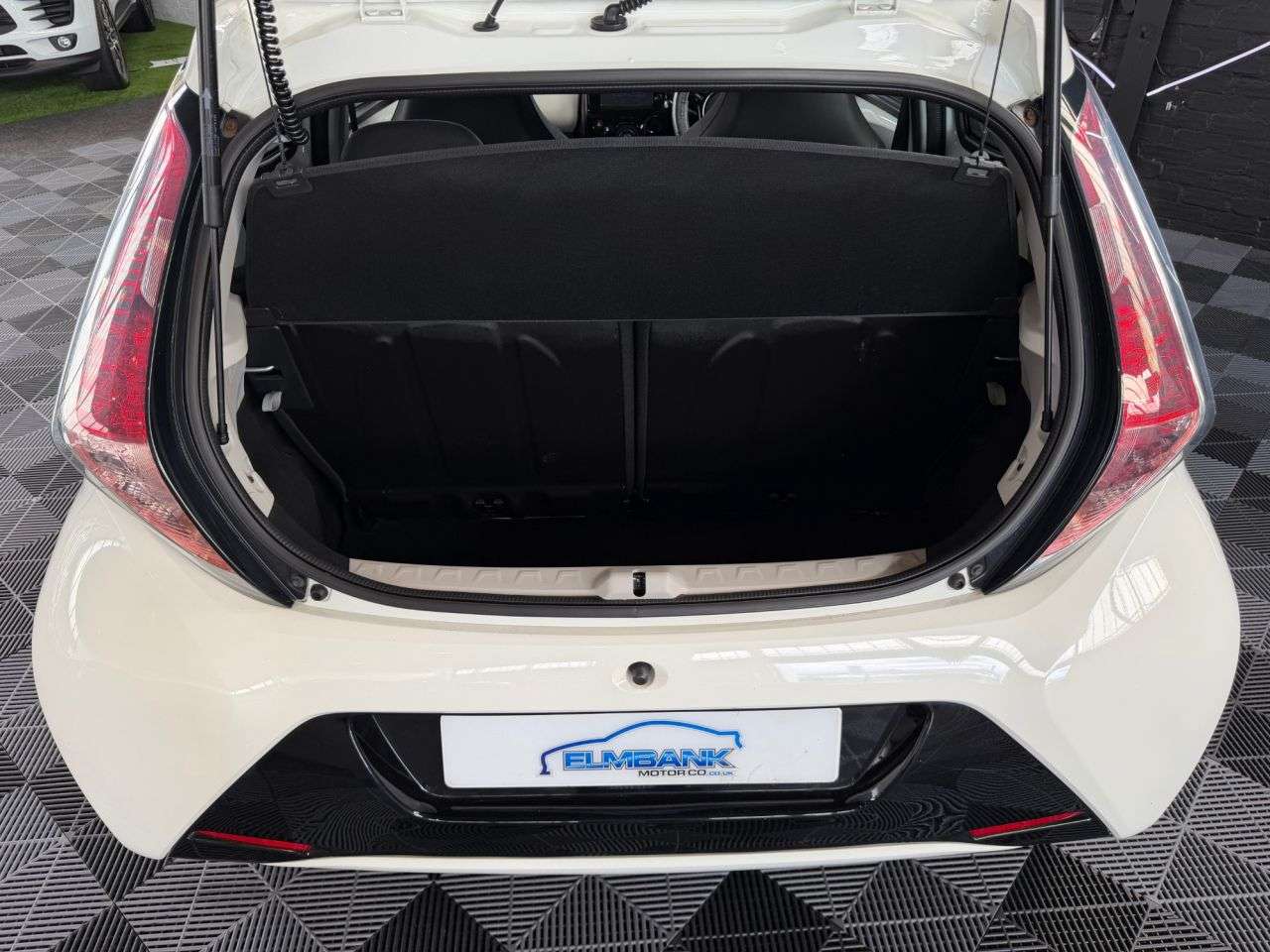 2016 TOYOTA AYGO 2016 TOYOTA AYGO