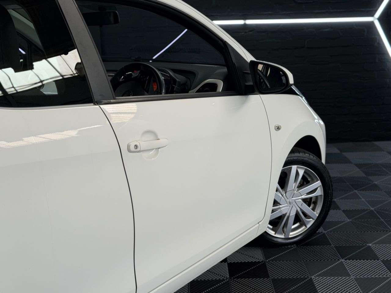 2016 TOYOTA AYGO 2016 TOYOTA AYGO