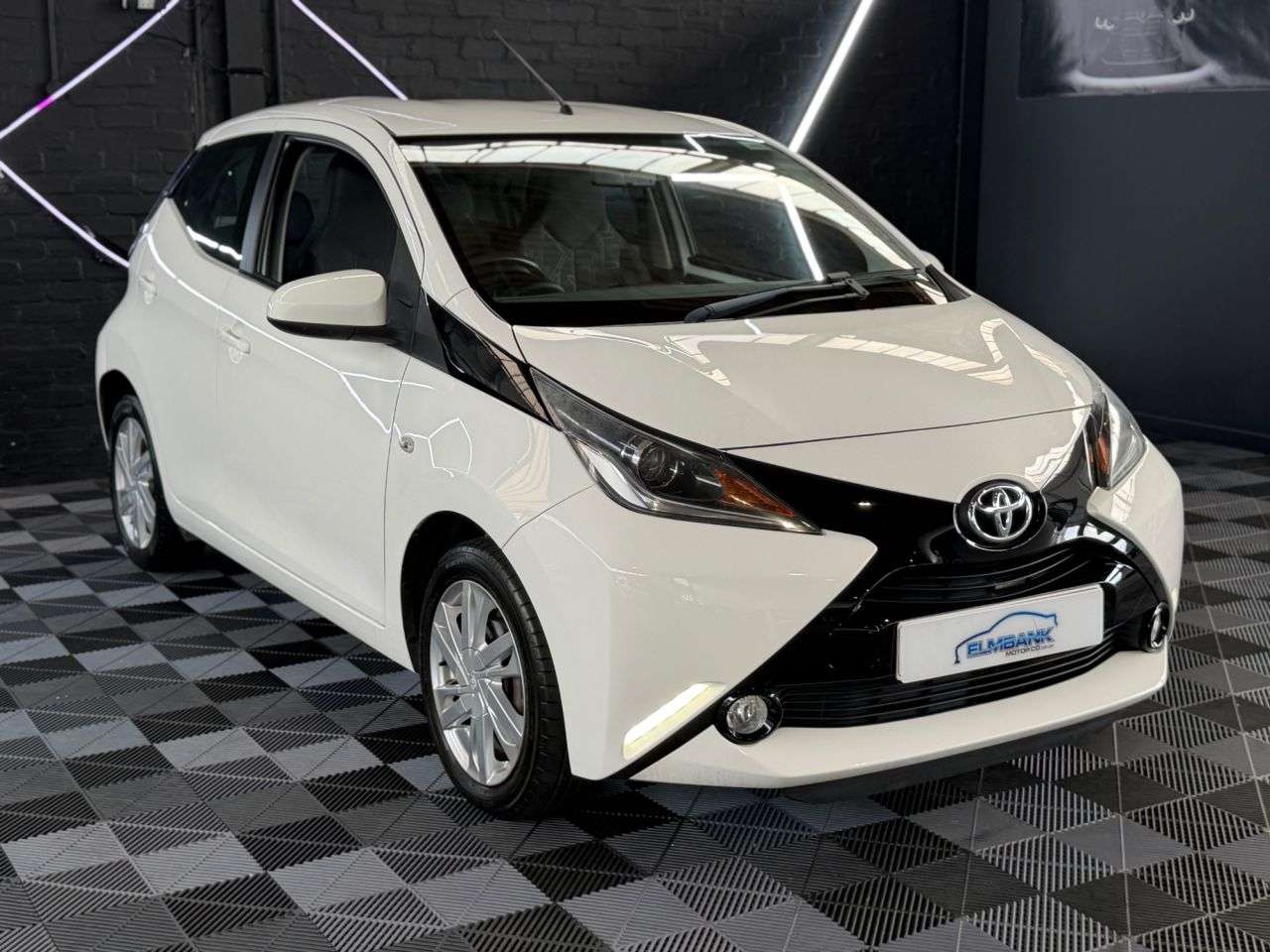 2016 TOYOTA AYGO 2016 TOYOTA AYGO