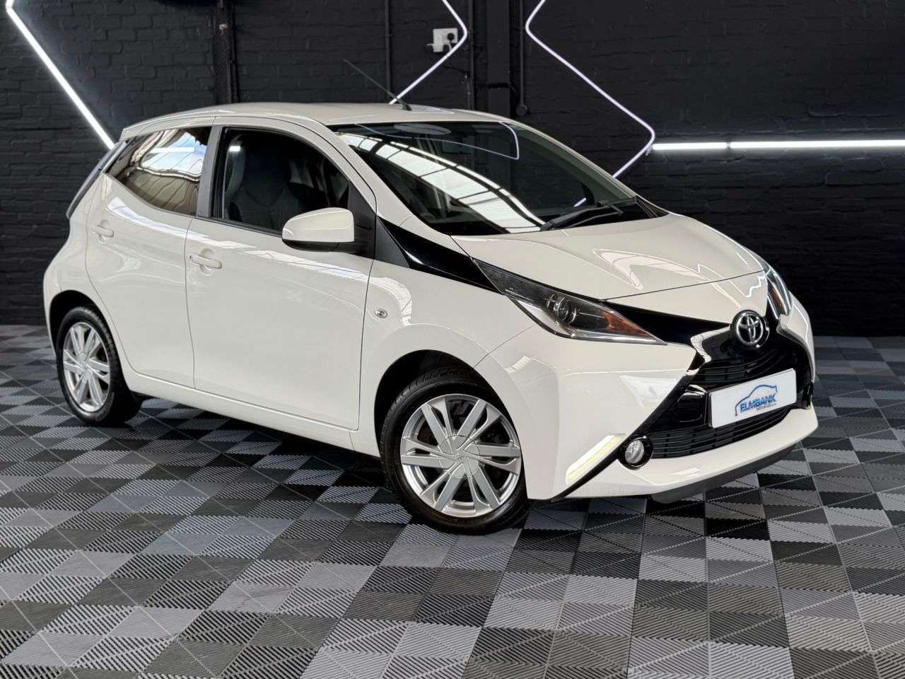 2016 TOYOTA AYGO 2016 TOYOTA AYGO