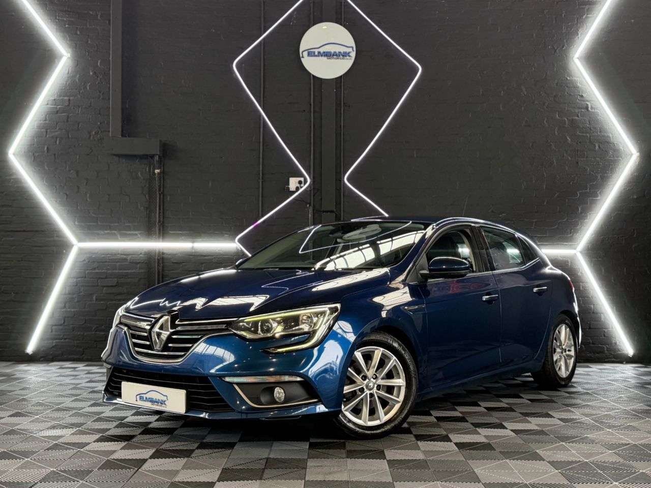 A 2016 RENAULT MEGANE 1.5 dCi Dynamique Nav Hatchback 5dr Diesel Manual Euro 6 (s/s) (110 ps) A 2016 RENAULT MEGANE 1.5 dCi Dynamique Nav Hatchback 5dr Diesel Manual Euro 6 (s/s) (110 ps)