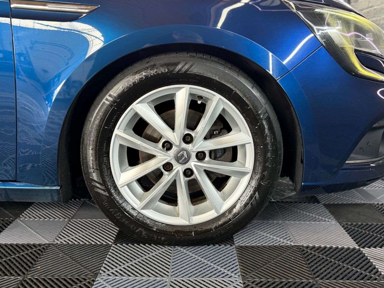 2016 RENAULT MEGANE 2016 RENAULT MEGANE