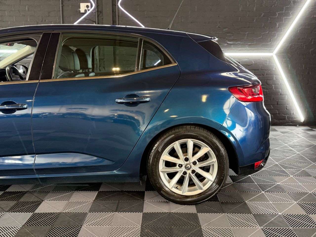 2016 RENAULT MEGANE 2016 RENAULT MEGANE