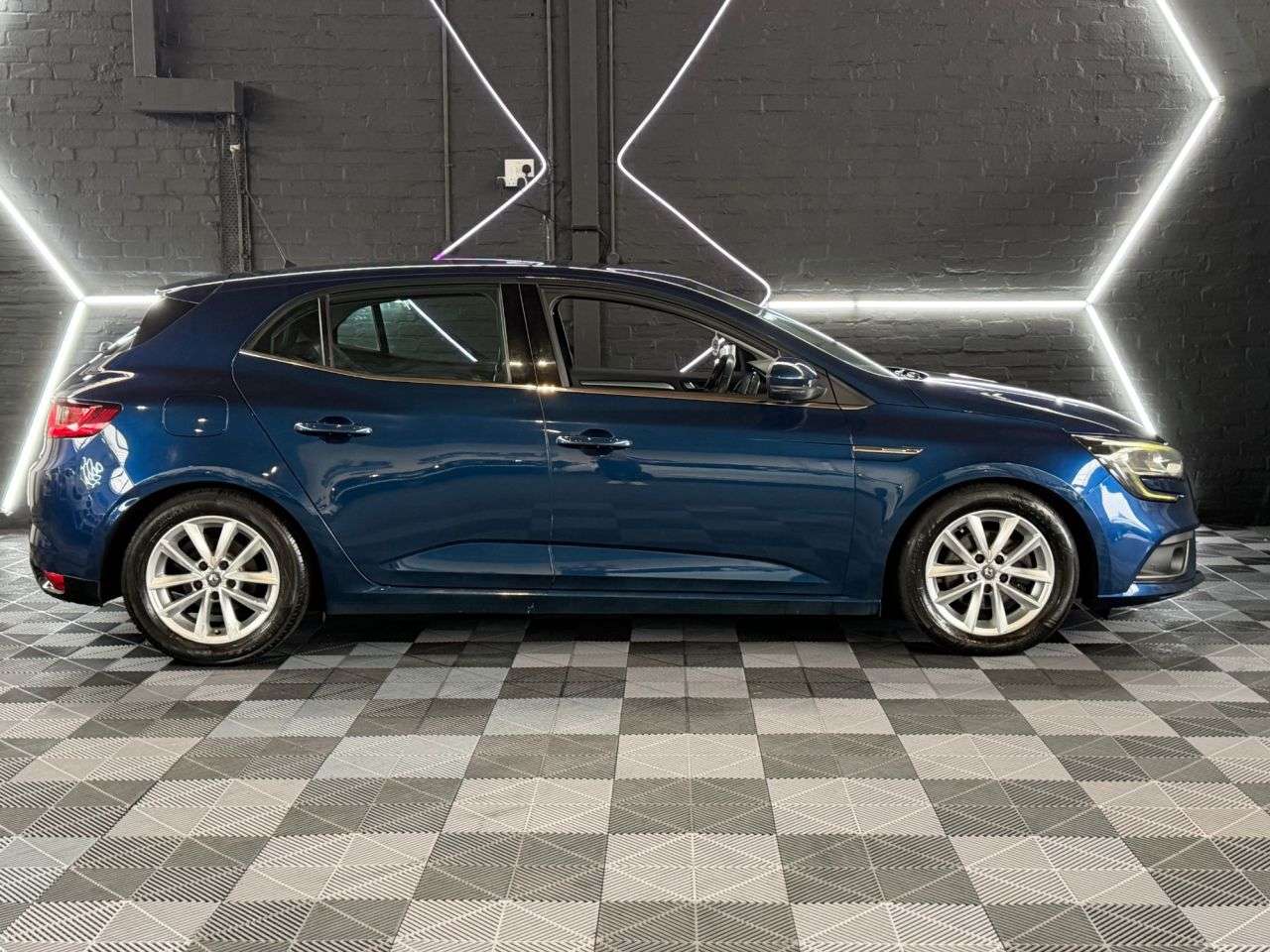 2016 RENAULT MEGANE 2016 RENAULT MEGANE