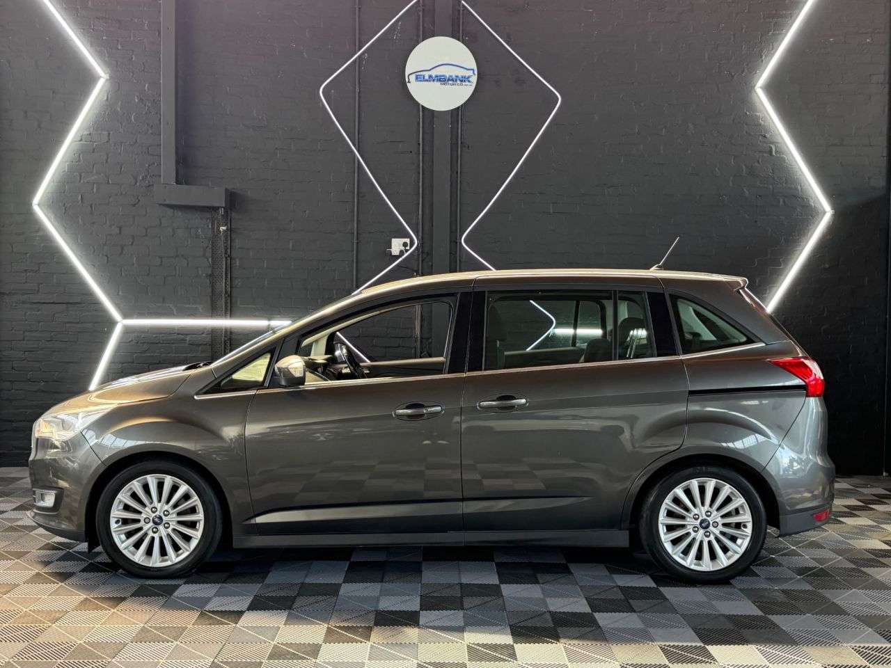 A 2017 FORD GRAND C-MAX 1.5 TDCi Titanium MPV 5dr Diesel Manual Euro 6 (s/s) (120 ps) ULEZ FRIENDLY A 2017 FORD GRAND C-MAX 1.5 TDCi Titanium MPV 5dr Diesel Manual Euro 6 (s/s) (120 ps) ULEZ FRIENDLY