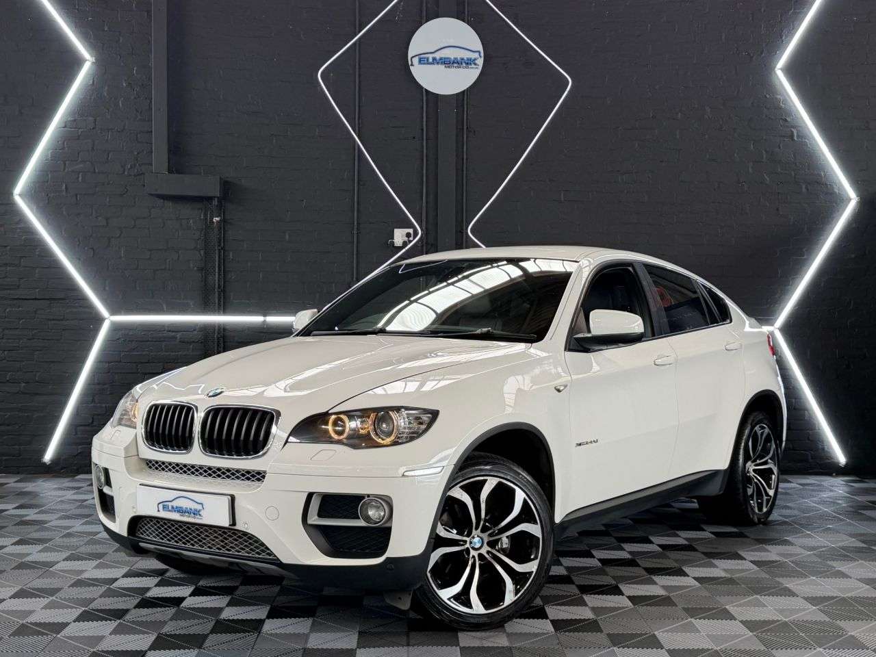 A 2013 BMW X6 3.0 30d SUV 5dr Diesel Auto xDrive Euro 5 (245 ps) LOW MILEAGE - 2 KEYS - 3 A 2013 BMW X6 3.0 30d SUV 5dr Diesel Auto xDrive Euro 5 (245 ps) LOW MILEAGE - 2 KEYS - 3