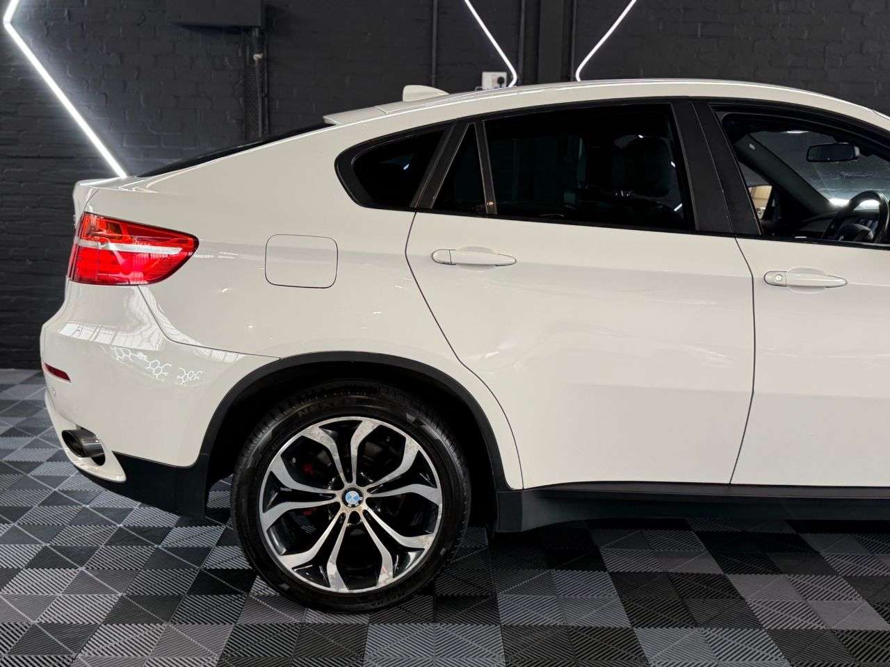2013 BMW X6 2013 BMW X6