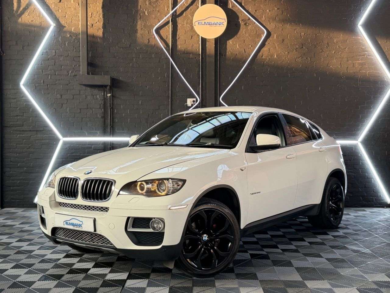 A 2013 BMW X6 3.0 30d SUV 5dr Diesel Auto xDrive Euro 5 (245 ps) LOW MILEAGE - 2 KEYS - 3 A 2013 BMW X6 3.0 30d SUV 5dr Diesel Auto xDrive Euro 5 (245 ps) LOW MILEAGE - 2 KEYS - 3