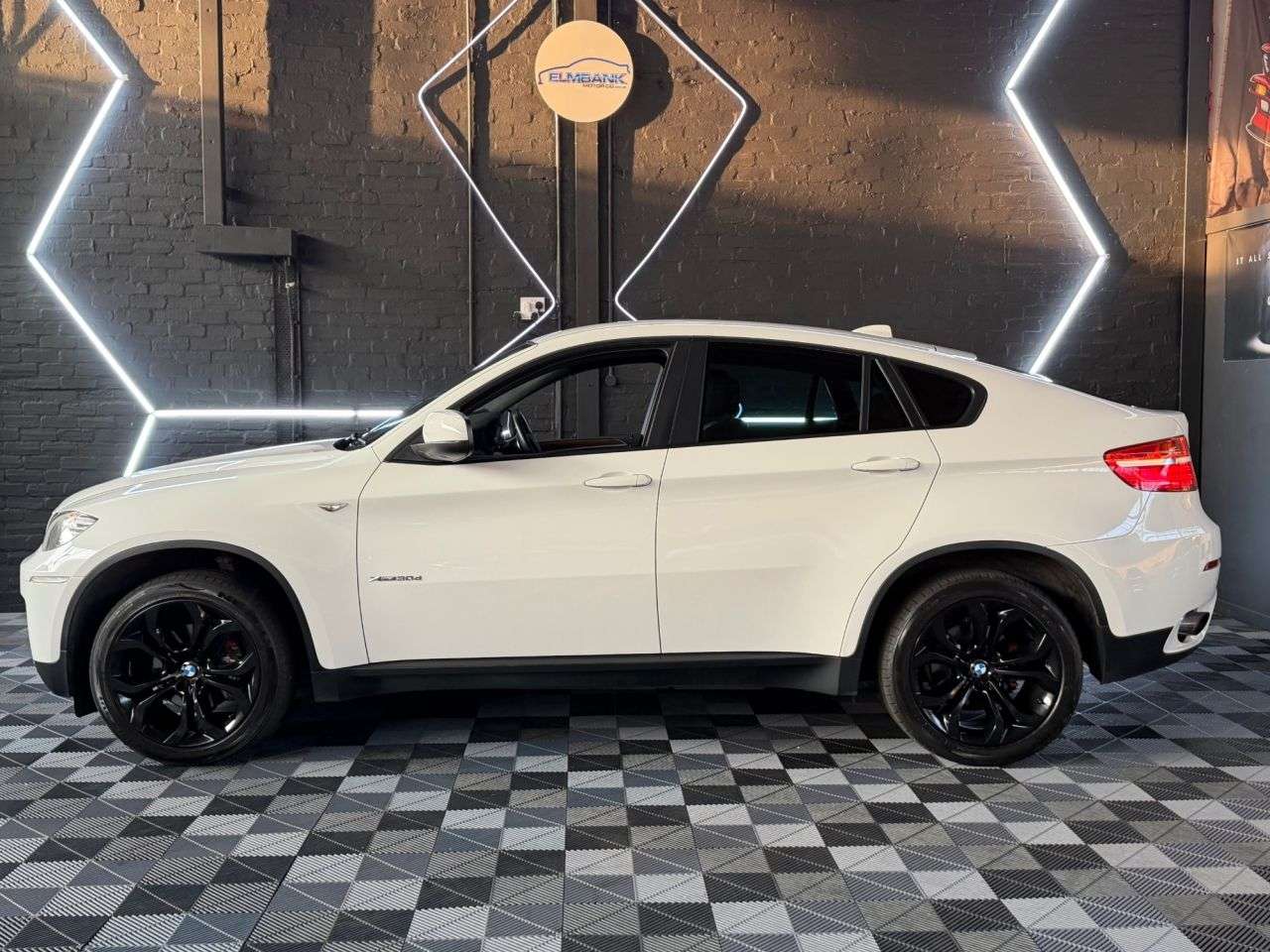 A 2013 BMW X6 3.0 30d SUV 5dr Diesel Auto xDrive Euro 5 (245 ps) LOW MILEAGE - 2 KEYS - 3 A 2013 BMW X6 3.0 30d SUV 5dr Diesel Auto xDrive Euro 5 (245 ps) LOW MILEAGE - 2 KEYS - 3