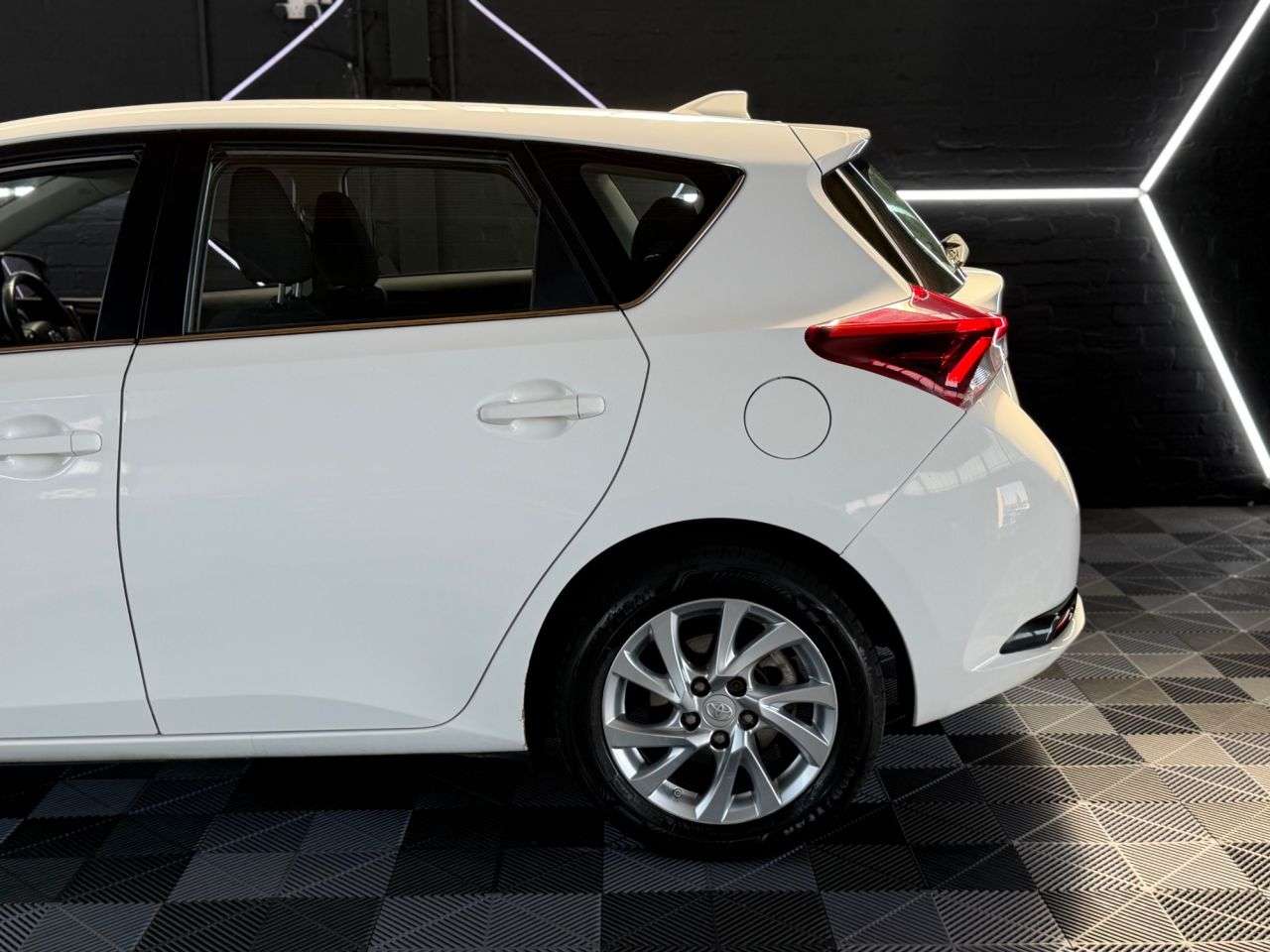 2016 TOYOTA AURIS 2016 TOYOTA AURIS