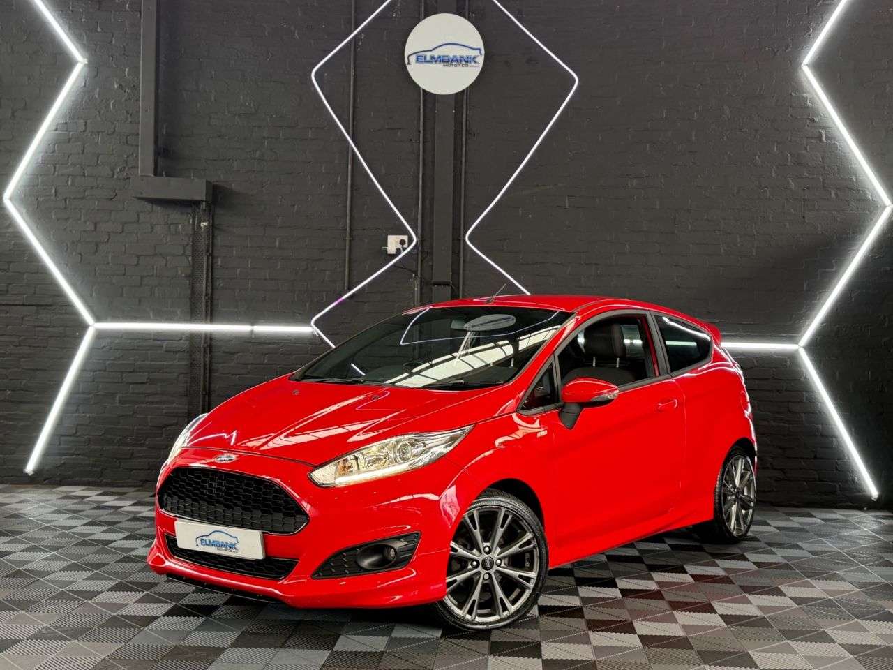 A 2017 FORD FIESTA 1.0T EcoBoost ST-Line Hatchback 3dr Petrol Manual Euro 6 (s/s) (100 ps) ST A 2017 FORD FIESTA 1.0T EcoBoost ST-Line Hatchback 3dr Petrol Manual Euro 6 (s/s) (100 ps) ST
