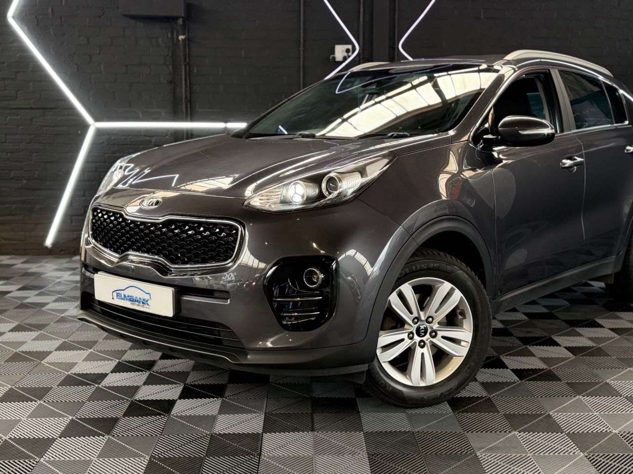 A 2016 KIA SPORTAGE 1.6 GDi 2 SUV 5dr Petrol Manual Euro 6 (s/s) (130 bhp) GREAT SPEC - 2 OWNER A 2016 KIA SPORTAGE 1.6 GDi 2 SUV 5dr Petrol Manual Euro 6 (s/s) (130 bhp) GREAT SPEC - 2 OWNER