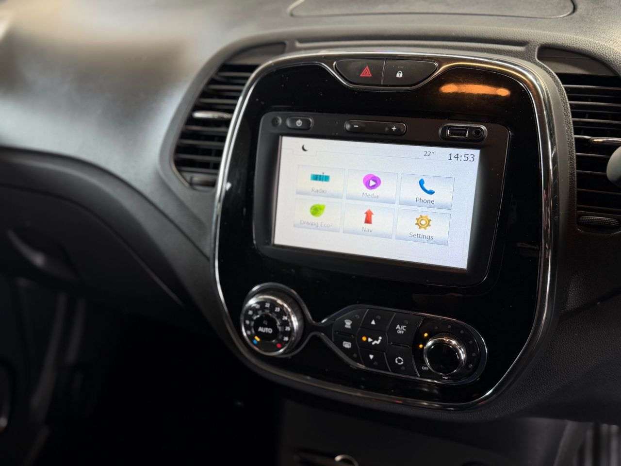 2017 RENAULT CAPTUR 2017 RENAULT CAPTUR