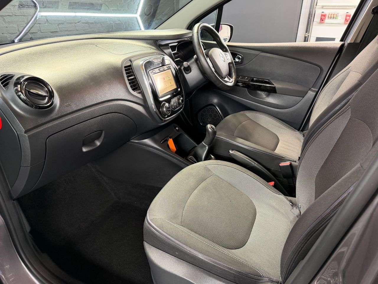 2017 RENAULT CAPTUR 2017 RENAULT CAPTUR