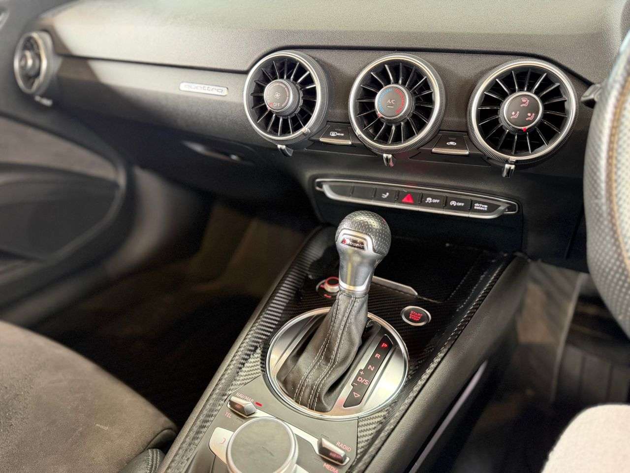 2016 AUDI TT 2016 AUDI TT