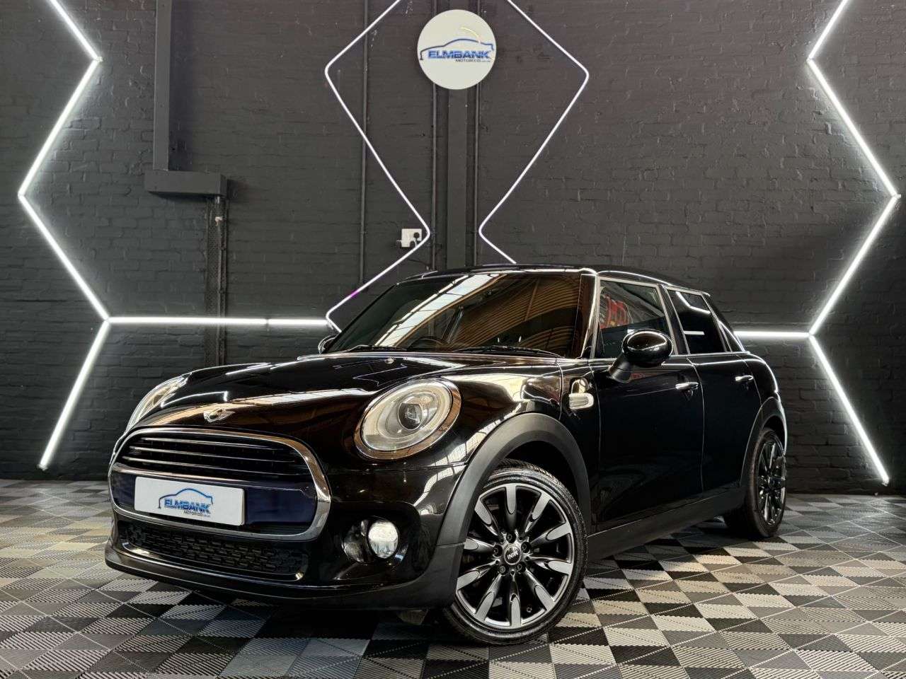 A 2016 MINI HATCH 1.5 Cooper Hatchback 5dr Petrol Manual Euro 6 (s/s) (136 ps) A 2016 MINI HATCH 1.5 Cooper Hatchback 5dr Petrol Manual Euro 6 (s/s) (136 ps)