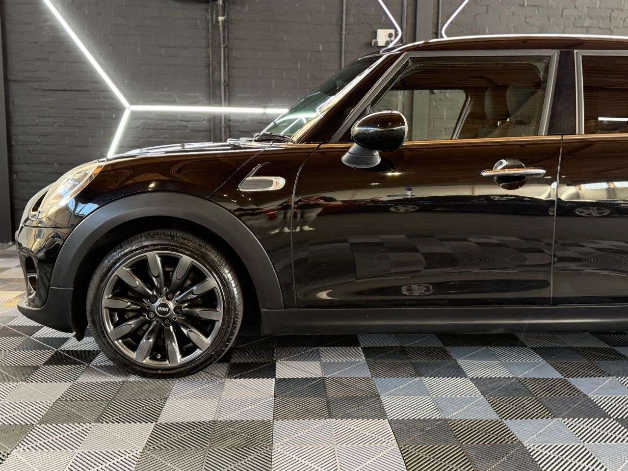 A 2016 MINI HATCH 1.5 Cooper Hatchback 5dr Petrol Manual Euro 6 (s/s) (136 ps) A 2016 MINI HATCH 1.5 Cooper Hatchback 5dr Petrol Manual Euro 6 (s/s) (136 ps)