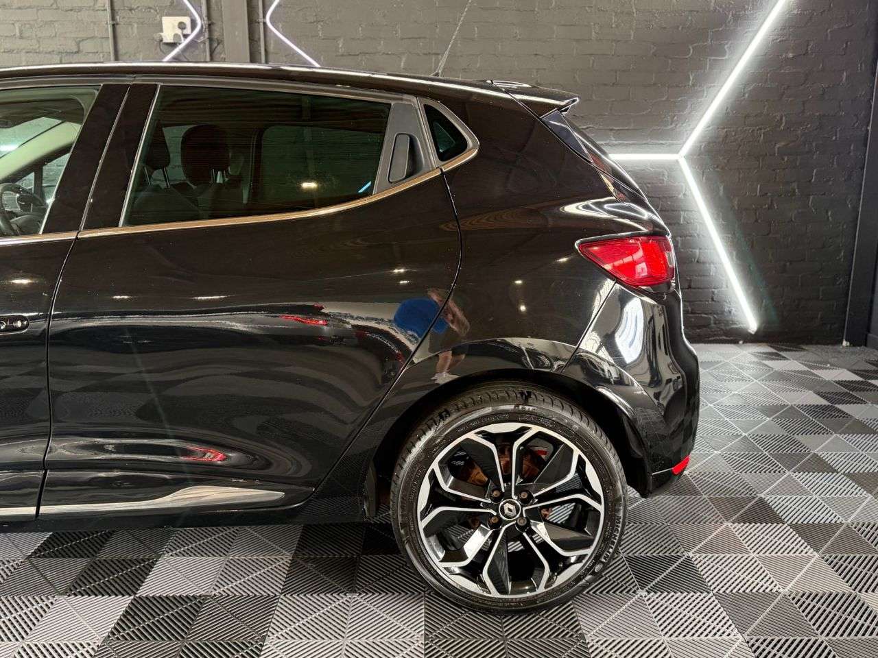 2019 RENAULT CLIO 2019 RENAULT CLIO