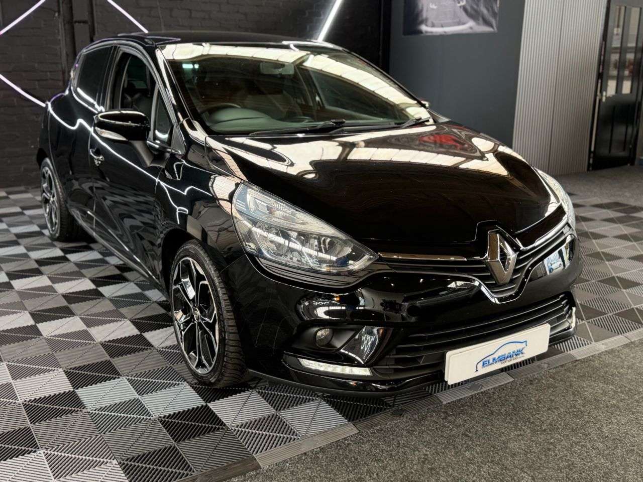 2019 RENAULT CLIO 2019 RENAULT CLIO