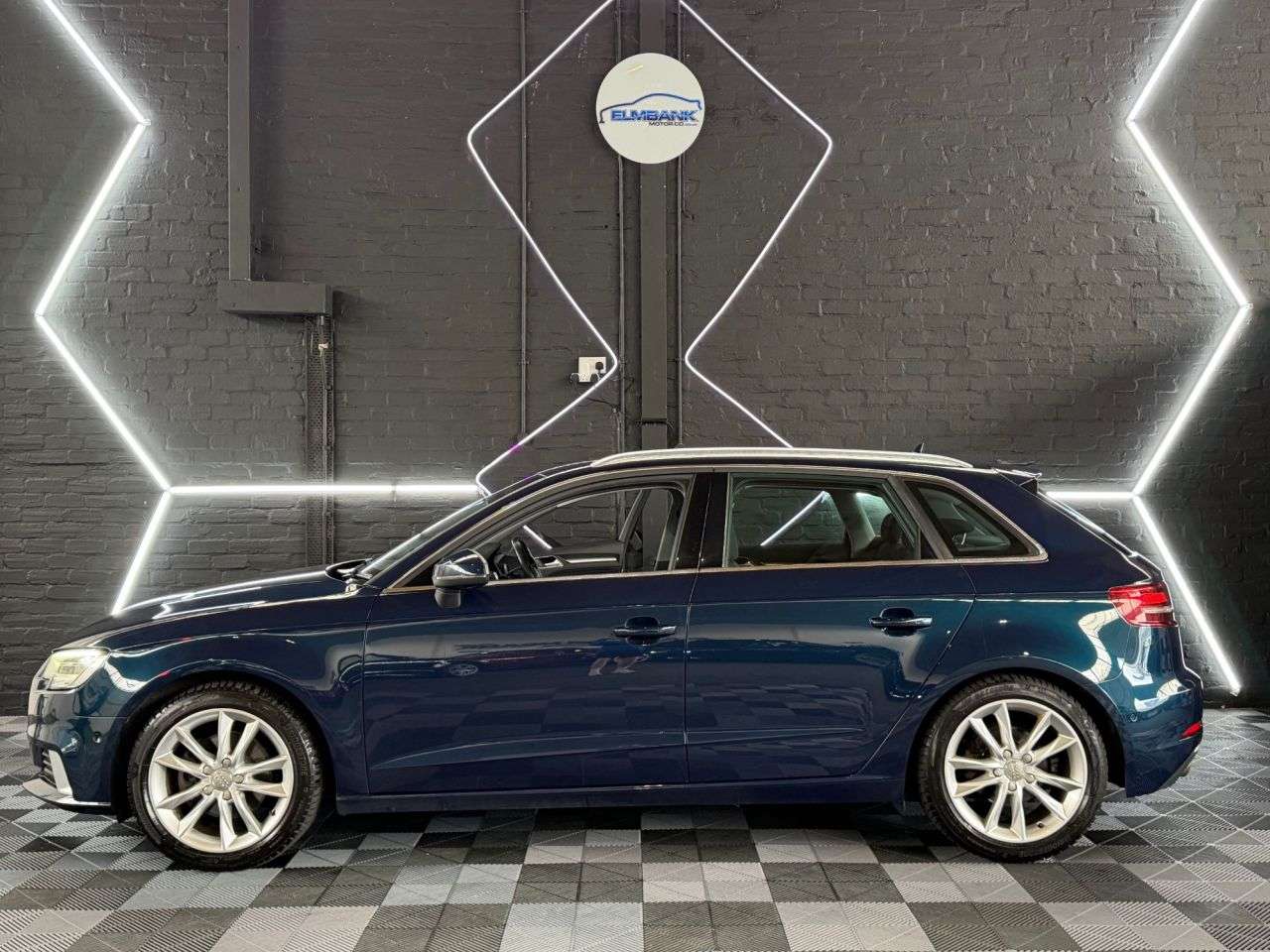 A 2017 AUDI A3 1.4 TFSI CoD Sport Sportback 5dr Petrol S Tronic Euro 6 (s/s) (150 ps) A 2017 AUDI A3 1.4 TFSI CoD Sport Sportback 5dr Petrol S Tronic Euro 6 (s/s) (150 ps)