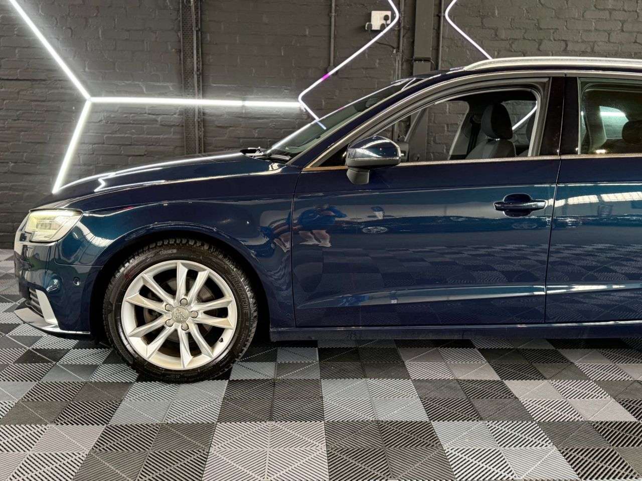 A 2017 AUDI A3 1.4 TFSI CoD Sport Sportback 5dr Petrol S Tronic Euro 6 (s/s) (150 ps) A 2017 AUDI A3 1.4 TFSI CoD Sport Sportback 5dr Petrol S Tronic Euro 6 (s/s) (150 ps)