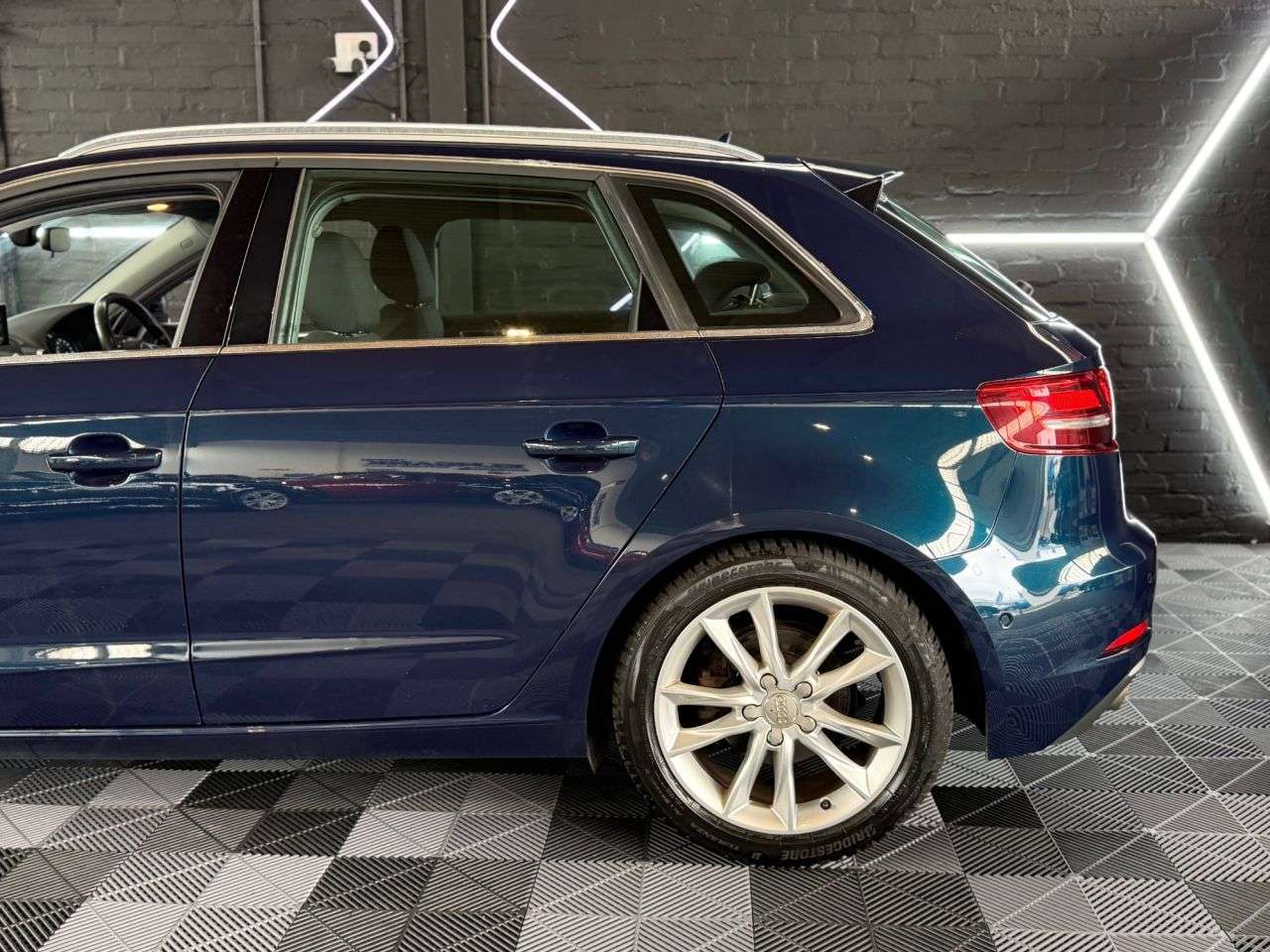 2017 AUDI A3 2017 AUDI A3