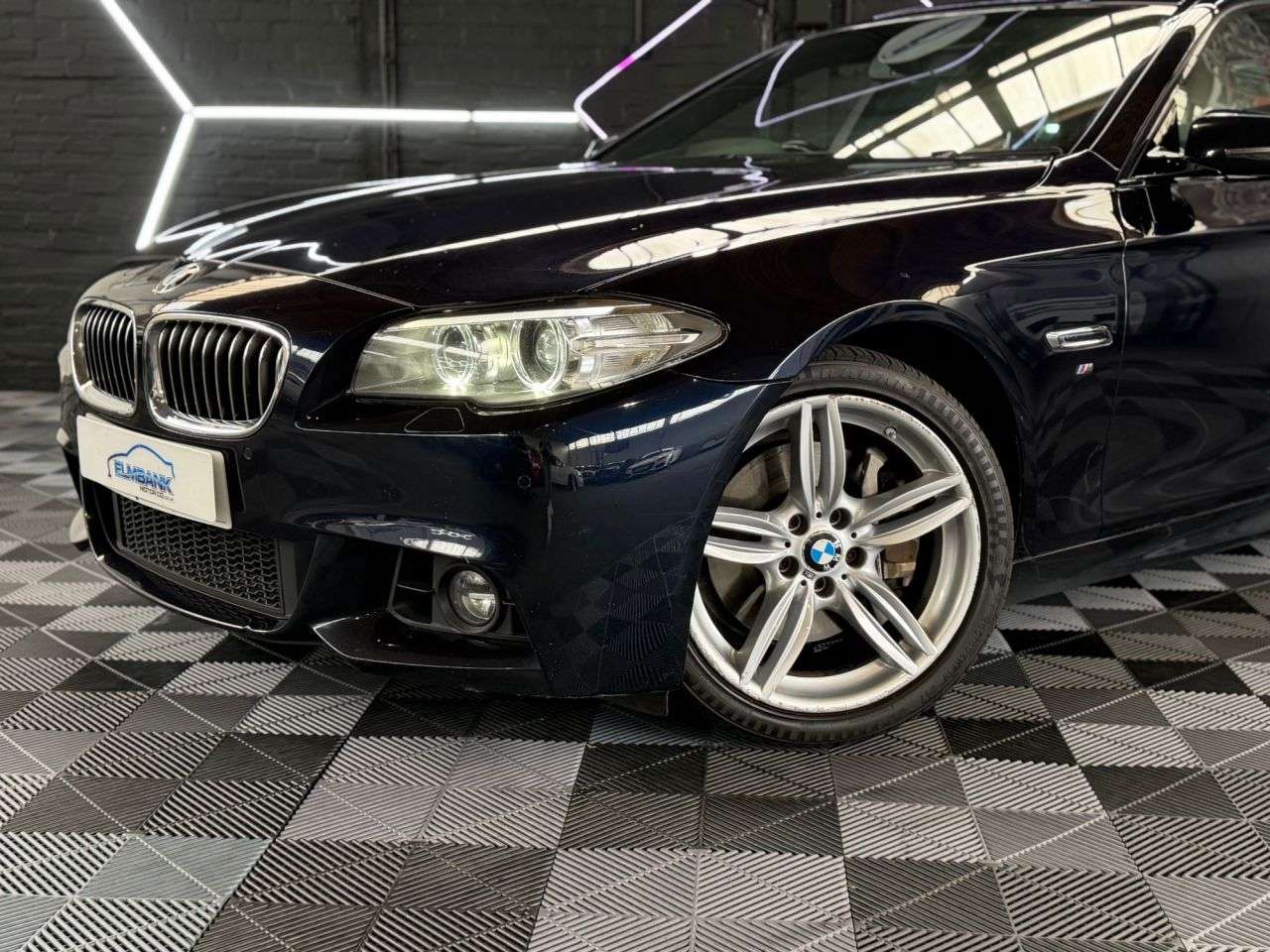 A 2016 BMW 5 SERIES 3.0 535d M Sport Saloon 4dr Diesel Auto Euro 6 (s/s) (313 ps) WHAT A CAR - A 2016 BMW 5 SERIES 3.0 535d M Sport Saloon 4dr Diesel Auto Euro 6 (s/s) (313 ps) WHAT A CAR -