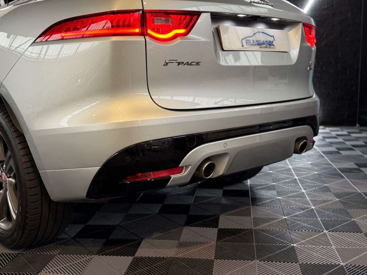 2017 JAGUAR F-PACE 2017 JAGUAR F-PACE