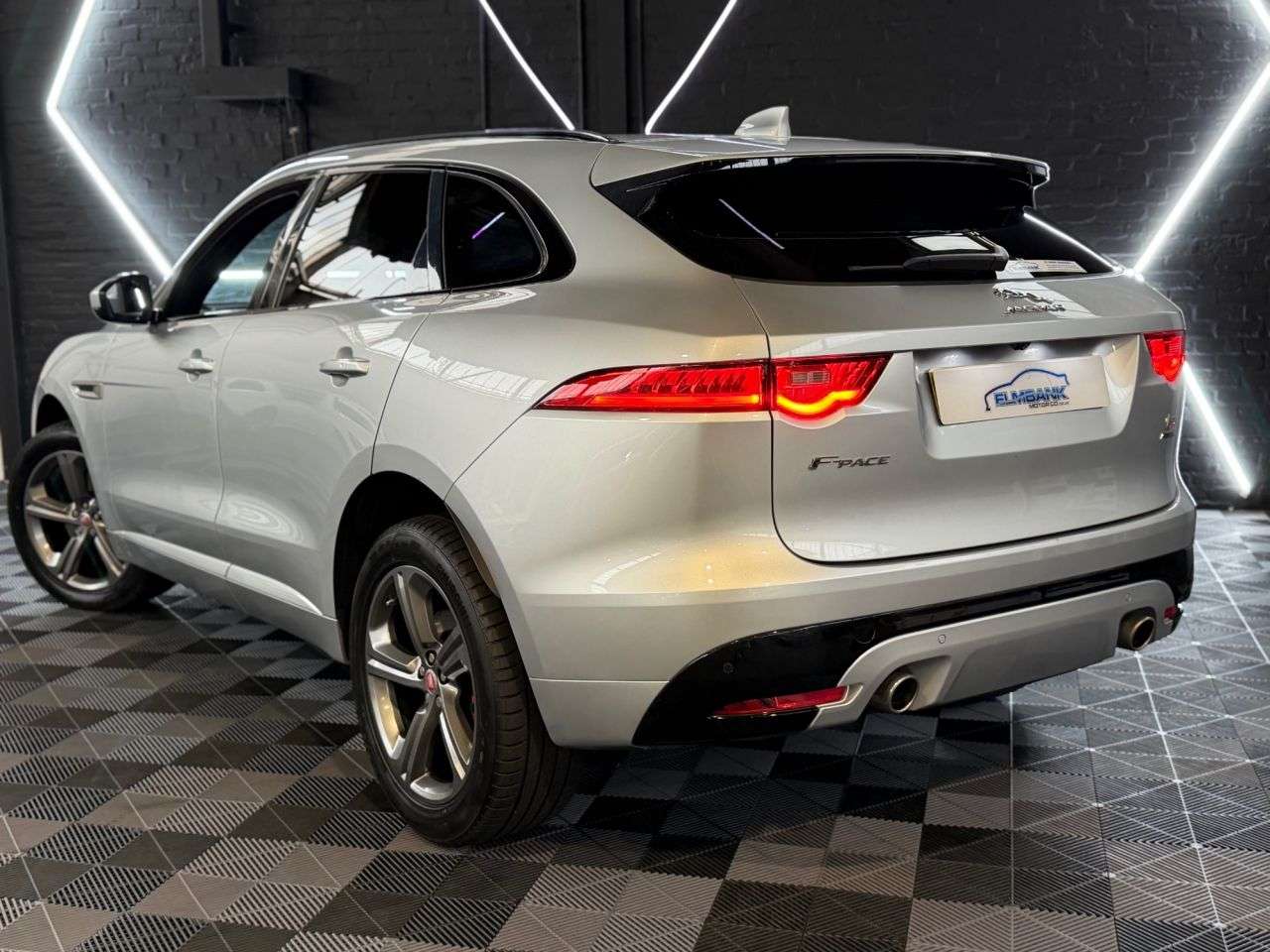 2017 JAGUAR F-PACE 2017 JAGUAR F-PACE