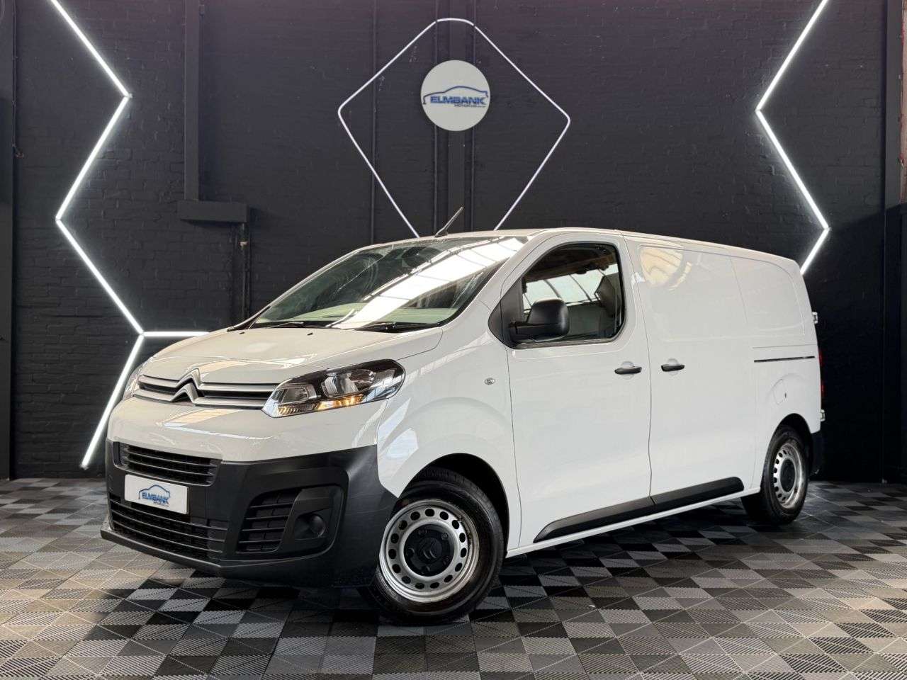 A 2019 CITROEN DISPATCH 1.5 BlueHDi 1000 Enterprise M Panel Van 6dr Diesel Manual FWD 2 Euro 6 (s/s A 2019 CITROEN DISPATCH 1.5 BlueHDi 1000 Enterprise M Panel Van 6dr Diesel Manual FWD 2 Euro 6 (s/s
