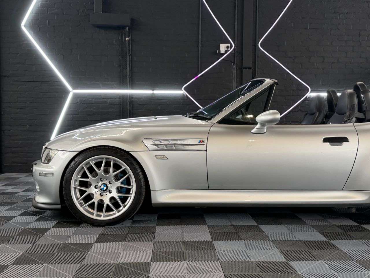 A 2001 BMW Z3 73,000 MILES - EXTENSIVE SERVICE HI A 2001 BMW Z3 73,000 MILES - EXTENSIVE SERVICE HI