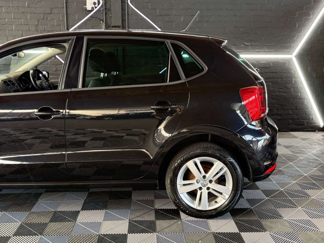 A 2017 VOLKSWAGEN POLO 1.0 Match Edition Hatchback 5dr Petrol Manual Euro 6 (s/s) (60 ps) APPLE CA A 2017 VOLKSWAGEN POLO 1.0 Match Edition Hatchback 5dr Petrol Manual Euro 6 (s/s) (60 ps) APPLE CA